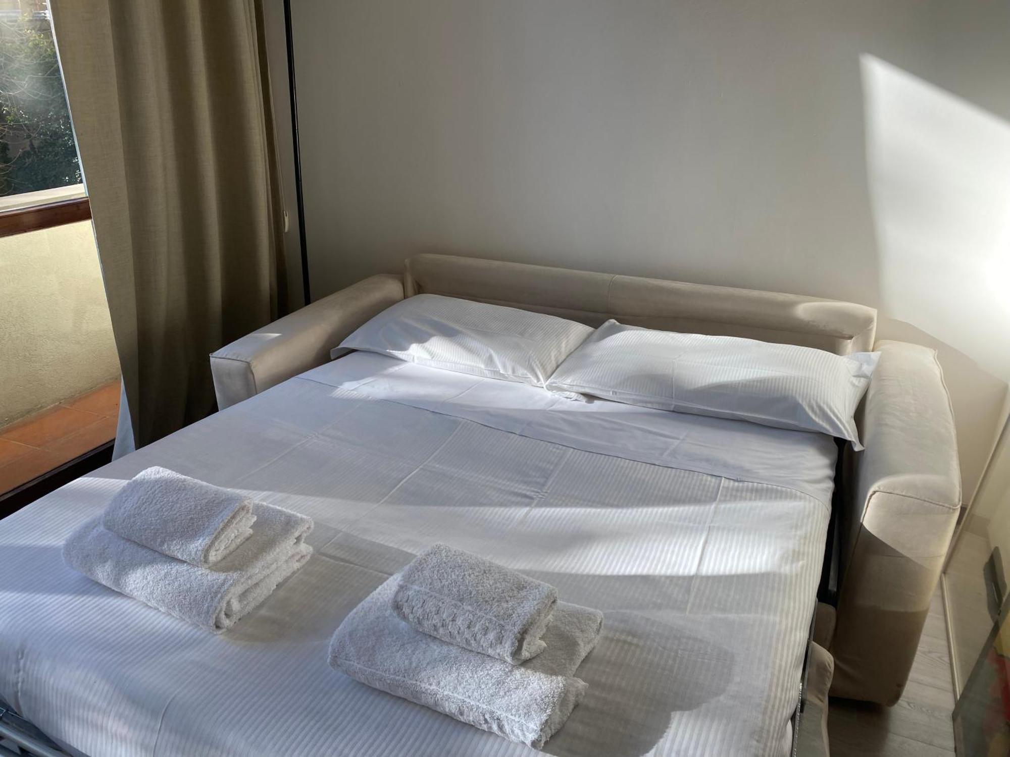 Cozy With Access To Garden Florence