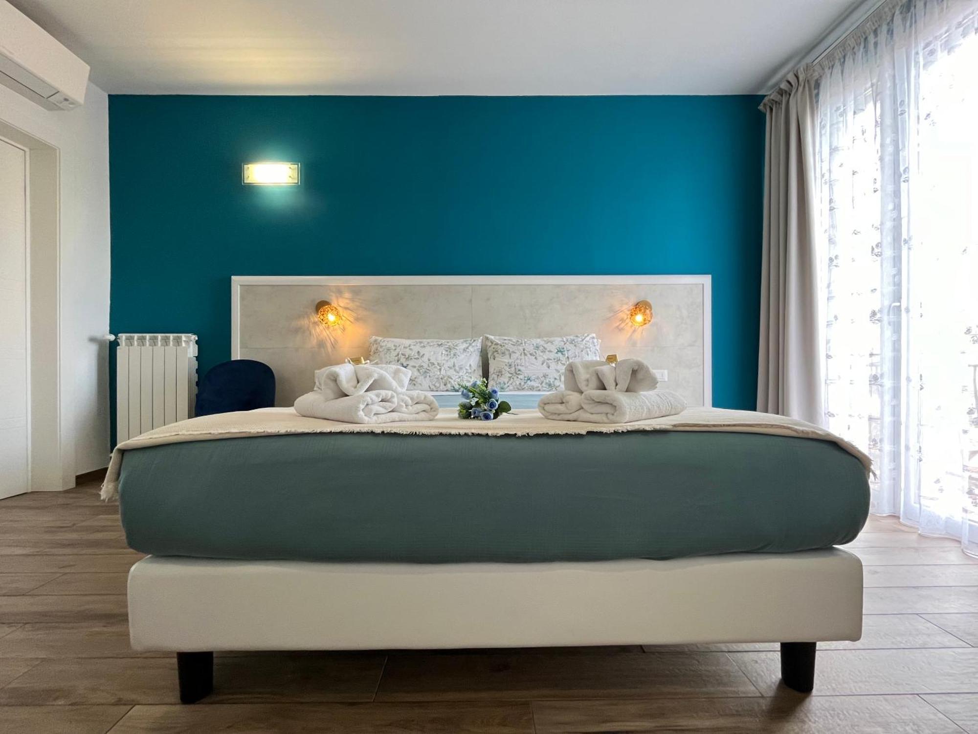 Porta Croce Guest house