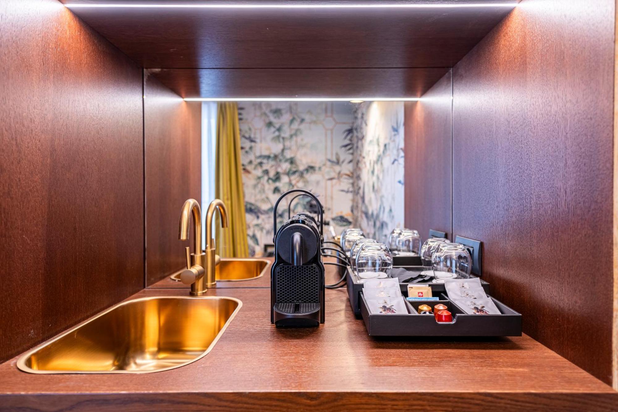 Hotel Glimpse