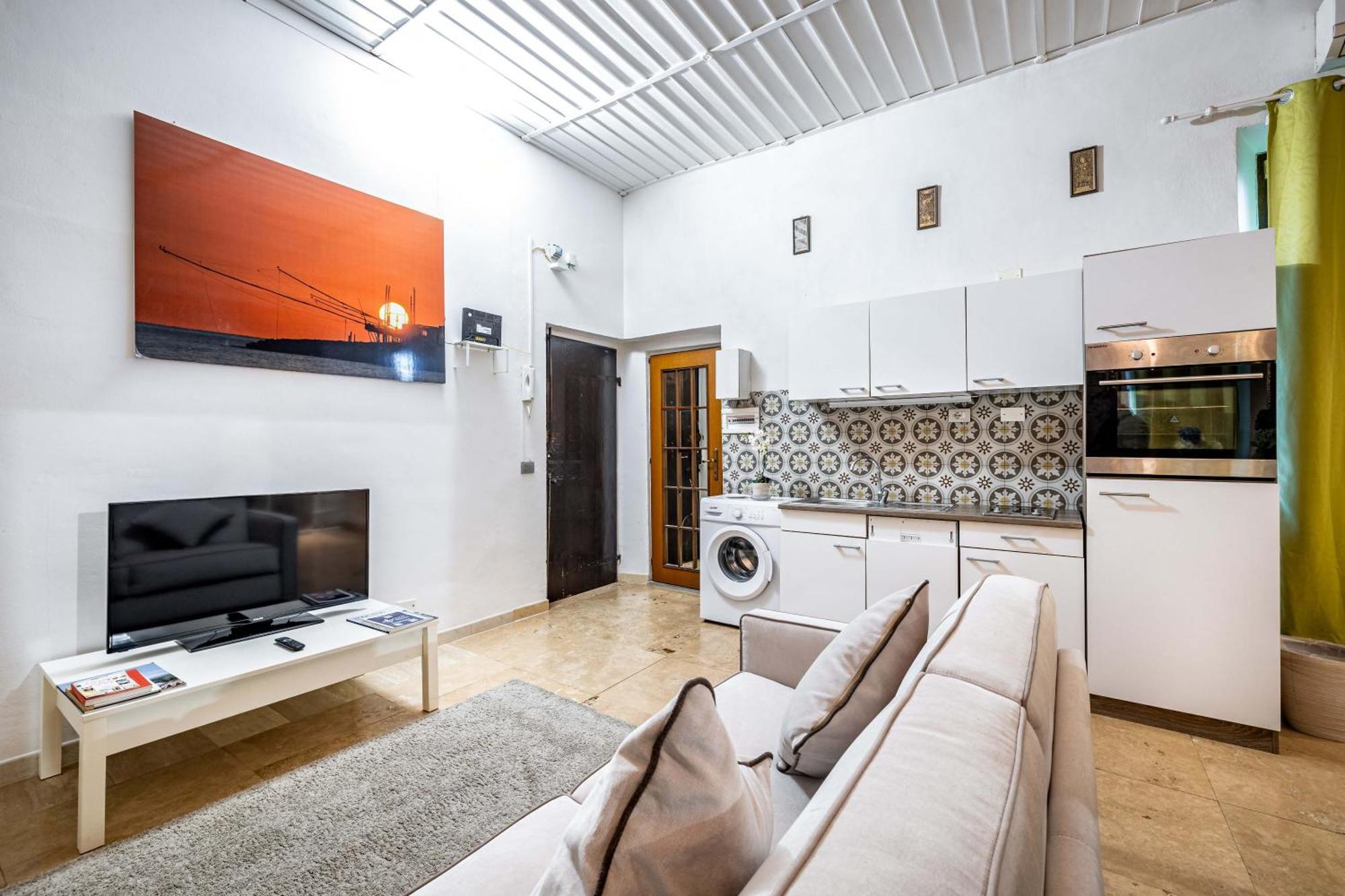 Roommo San Iacopino Apartment Florence