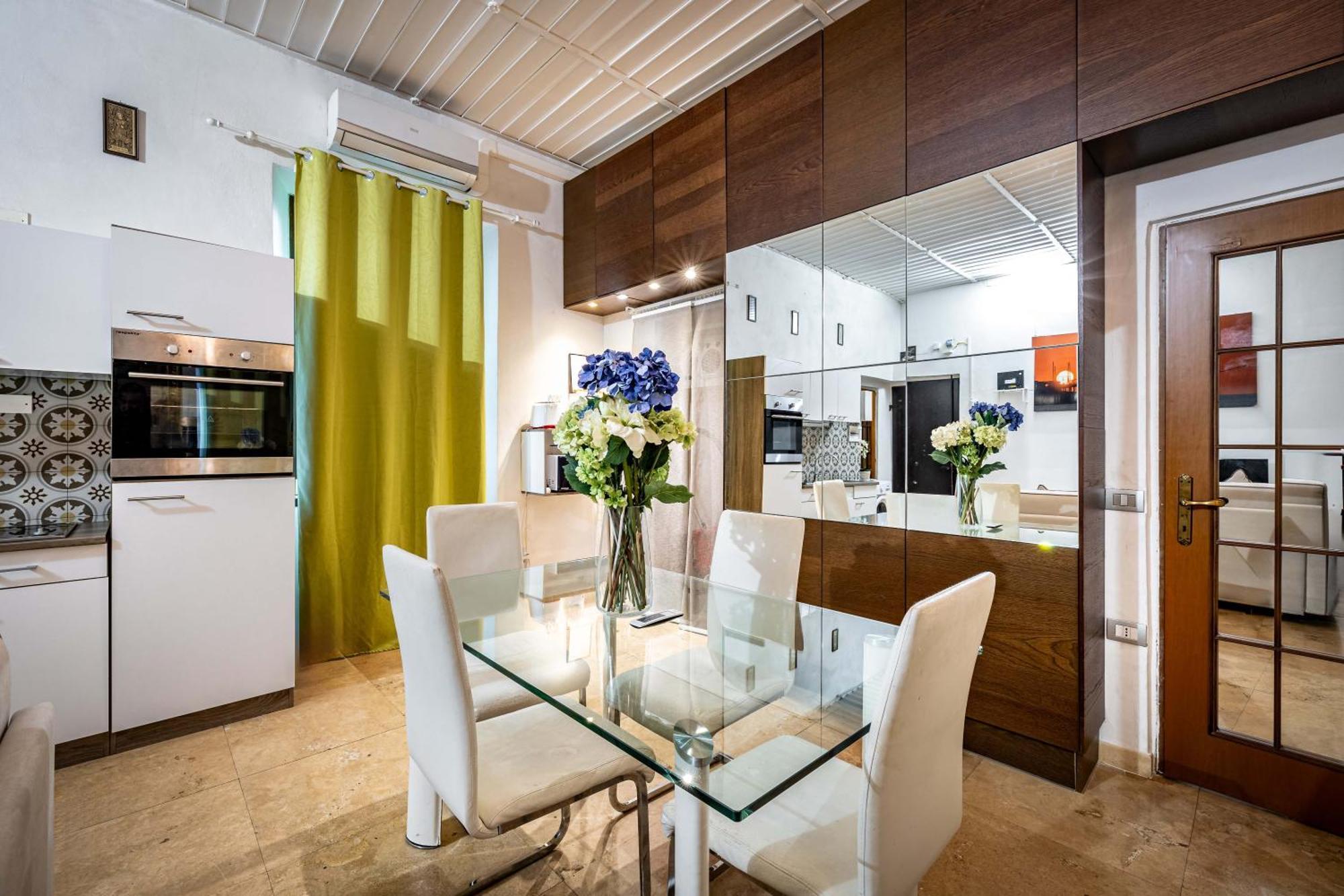 Roommo San Iacopino Apartment Florence