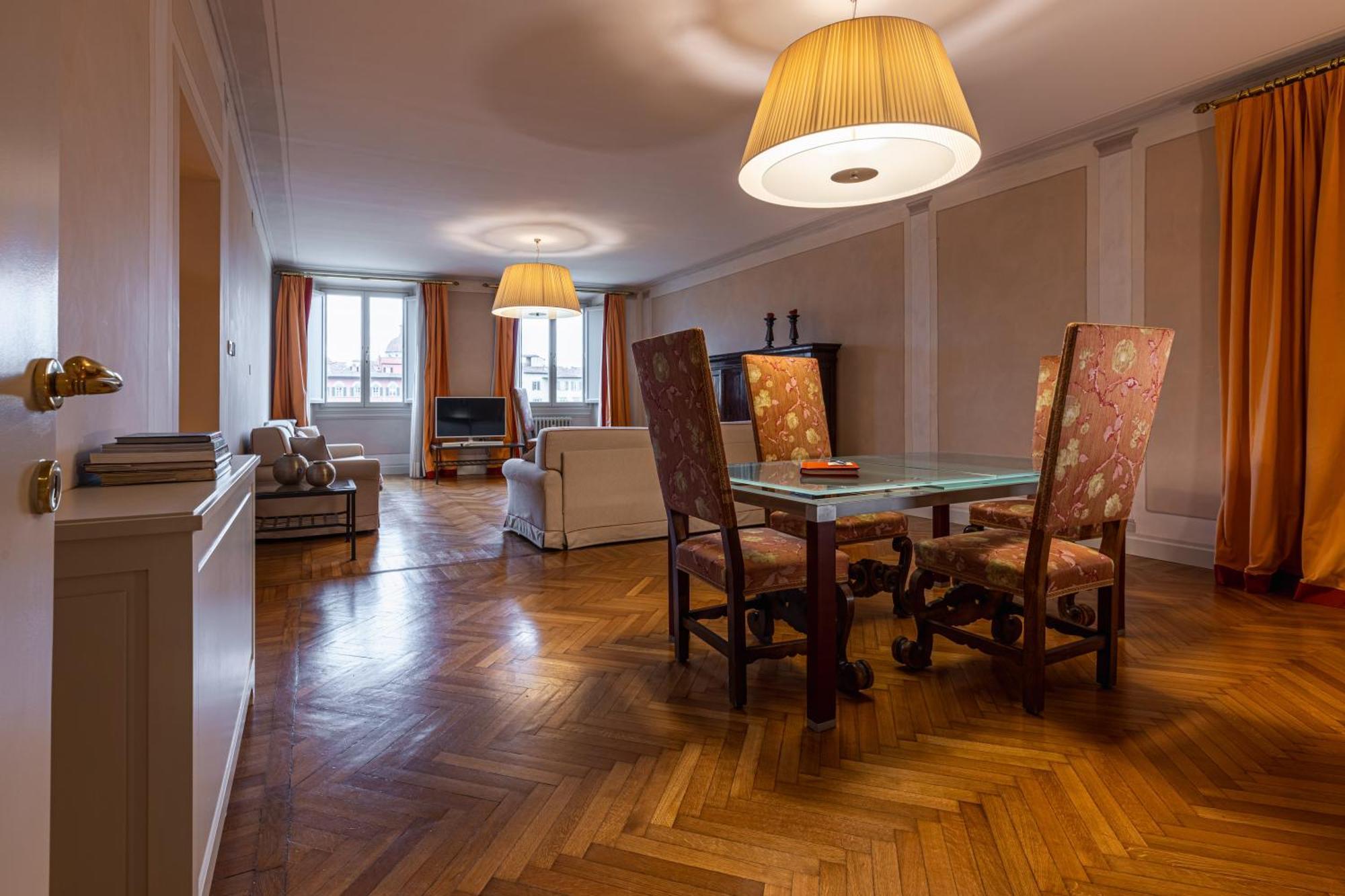 Antica Torre Tornabuoni Acomodação com café da manhã  4*