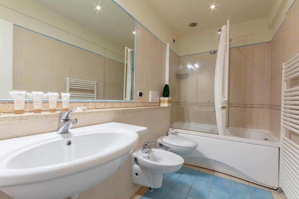 A Flat In Via Della Vigna Nuova Appartement *