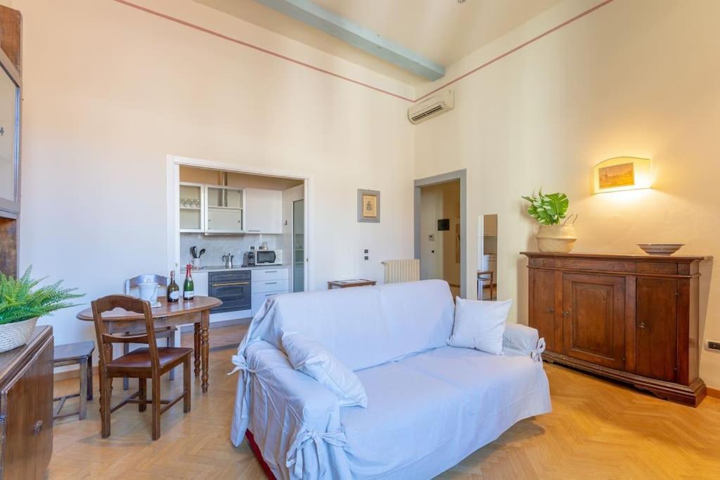 A Flat In Via Della Vigna Nuova Appartement *