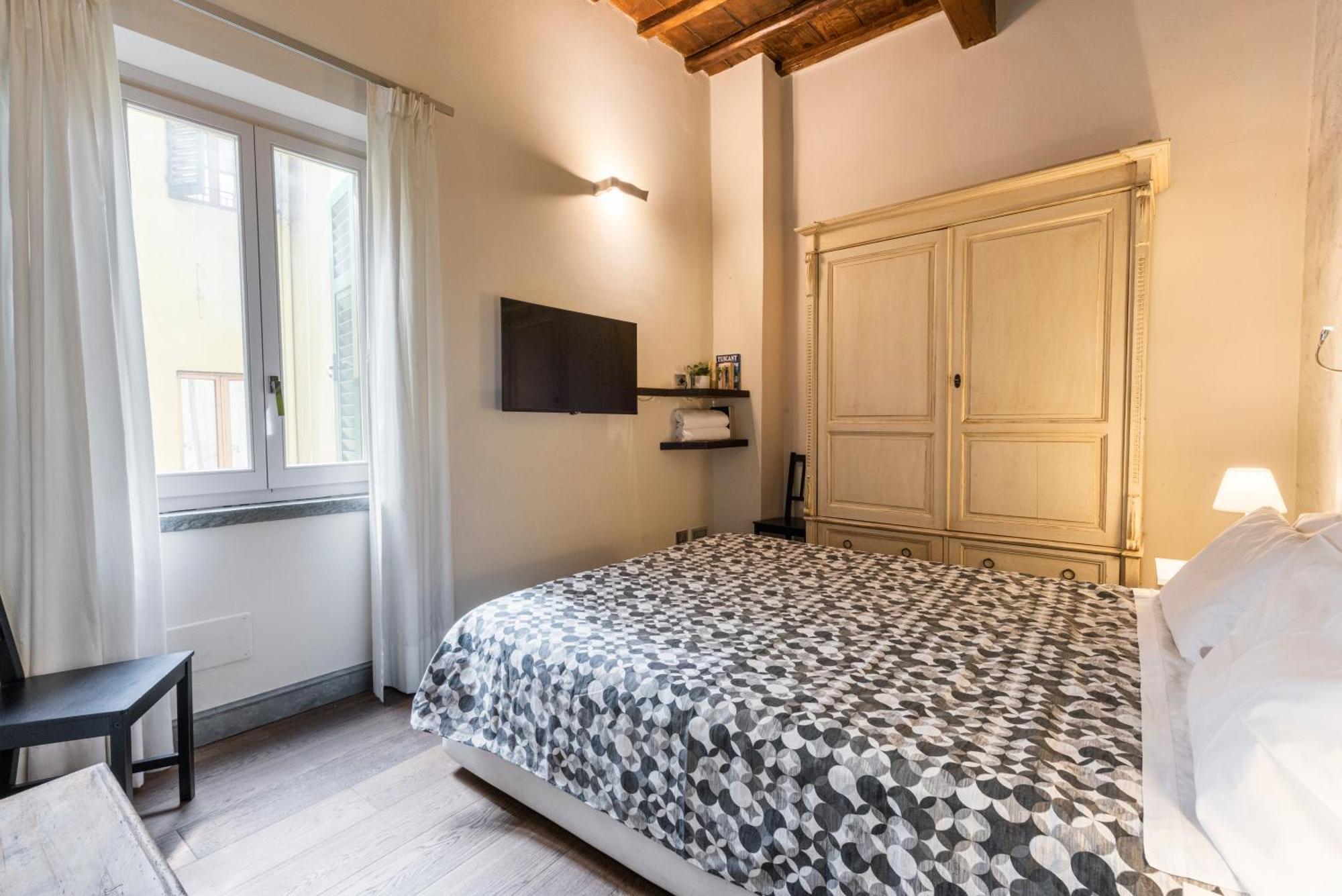 Cosy In Glamorous Santo Spirito Apartamento Florença
