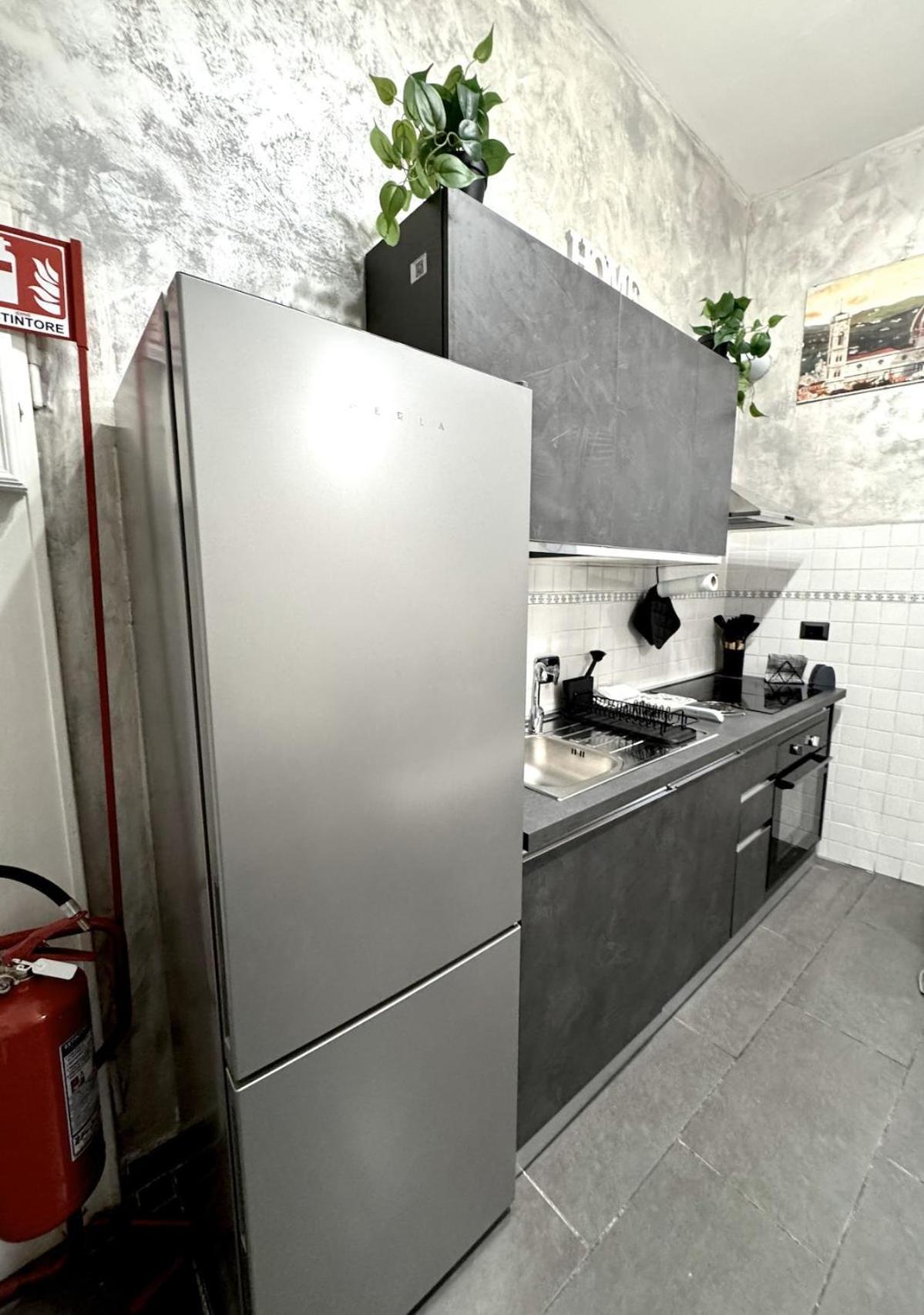 Nest In 27 Apartment
