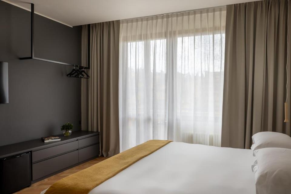 Elegant Renovated Apartment Florence