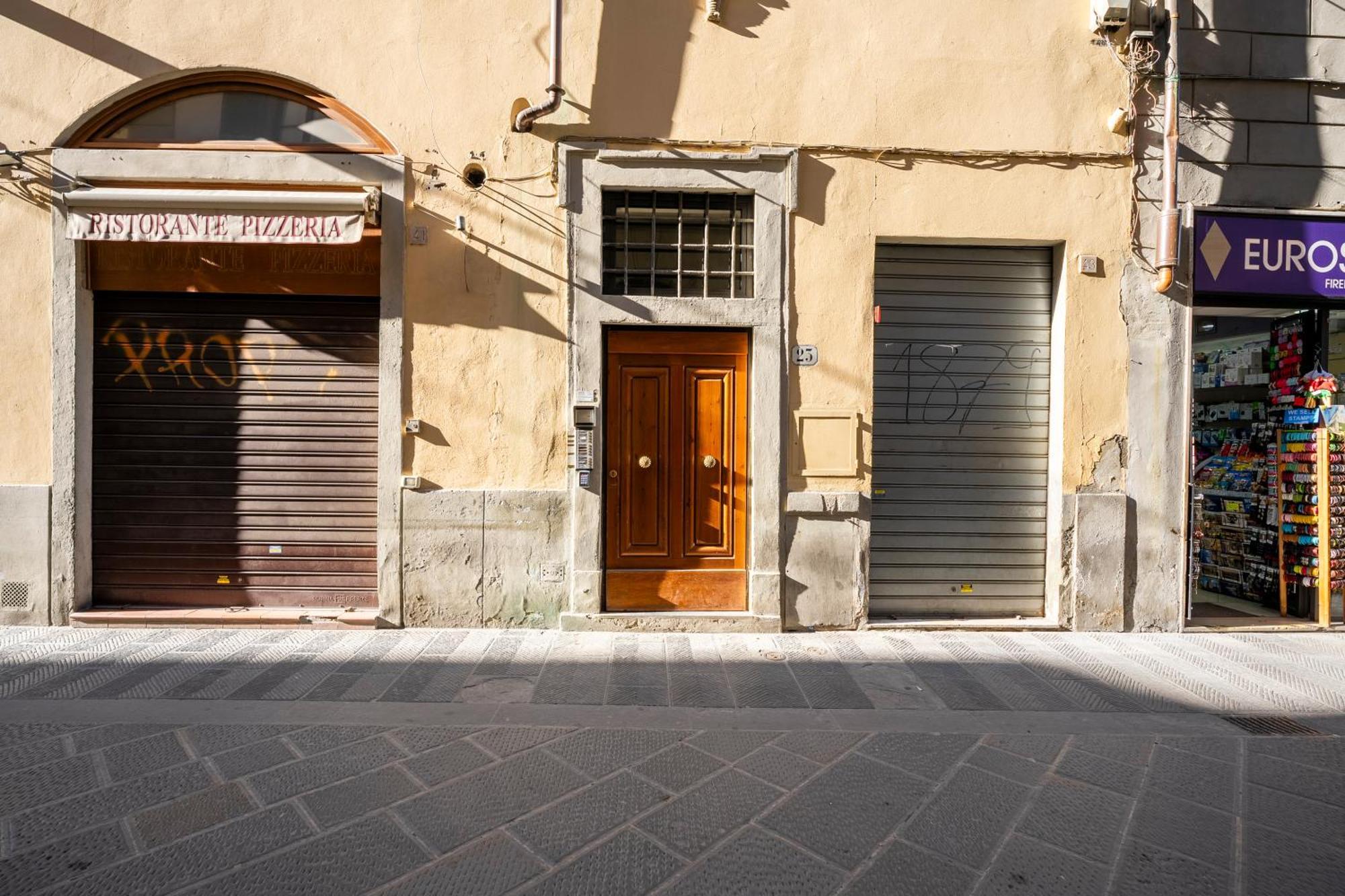 View Of The Medici Chapels- Center Appartement *