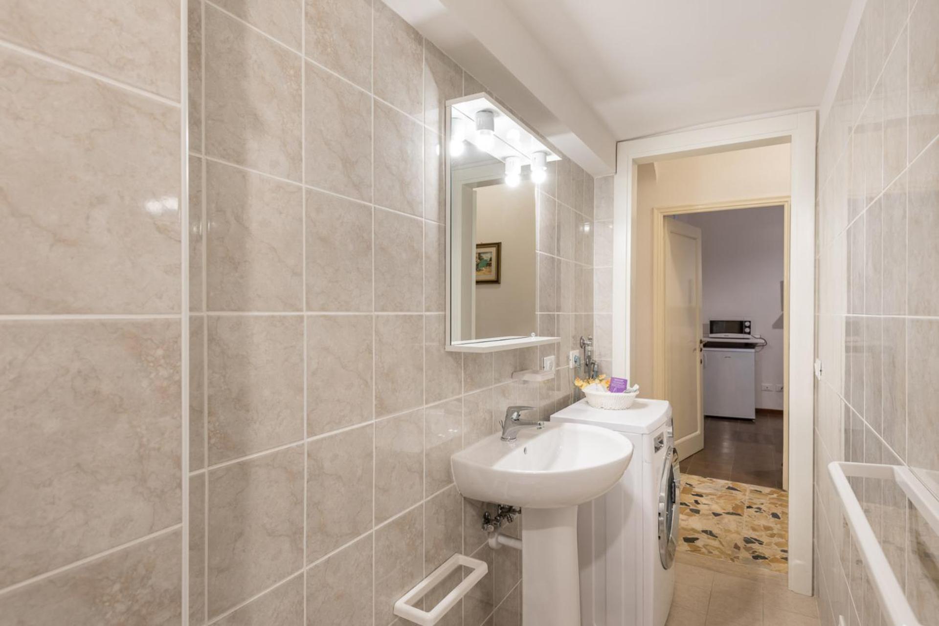 Apartment Le Grazie 1 In *