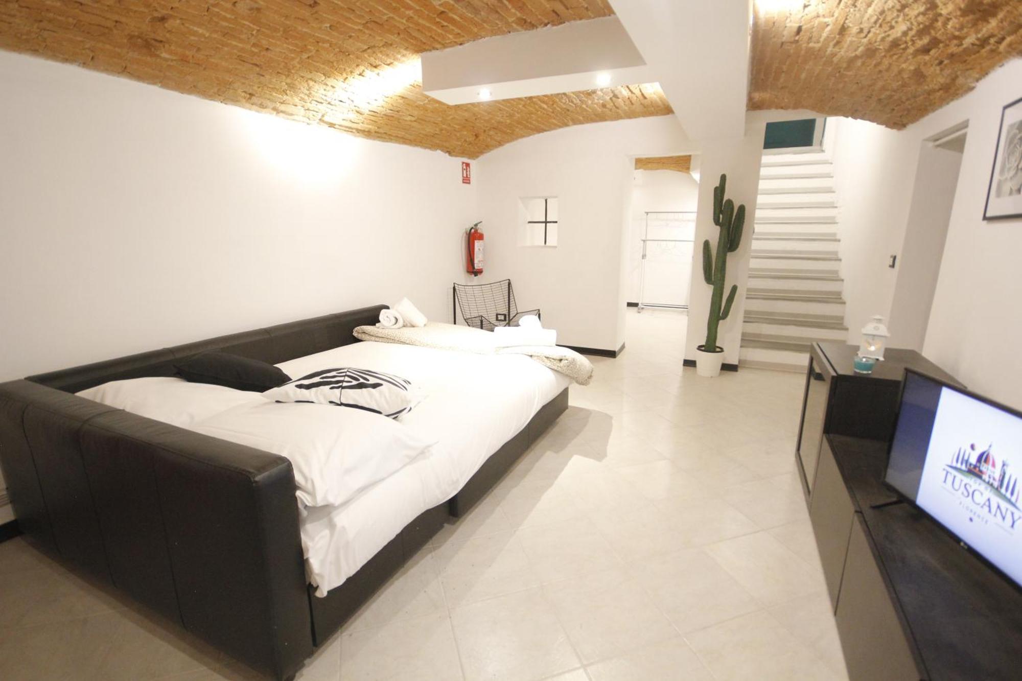 Oltrarno Charm Apartment