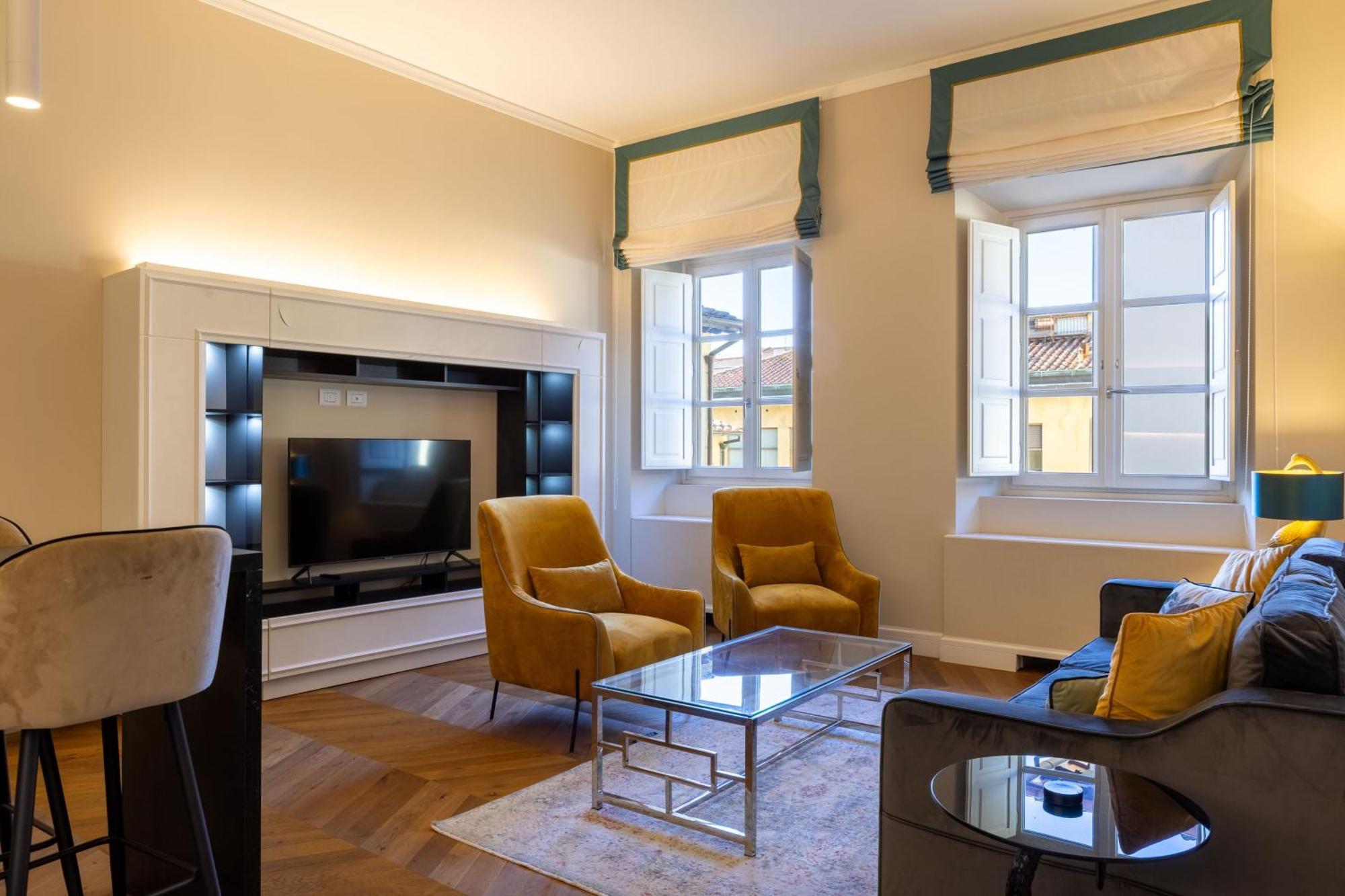 Calzaiuoli Private House Silver * Florence