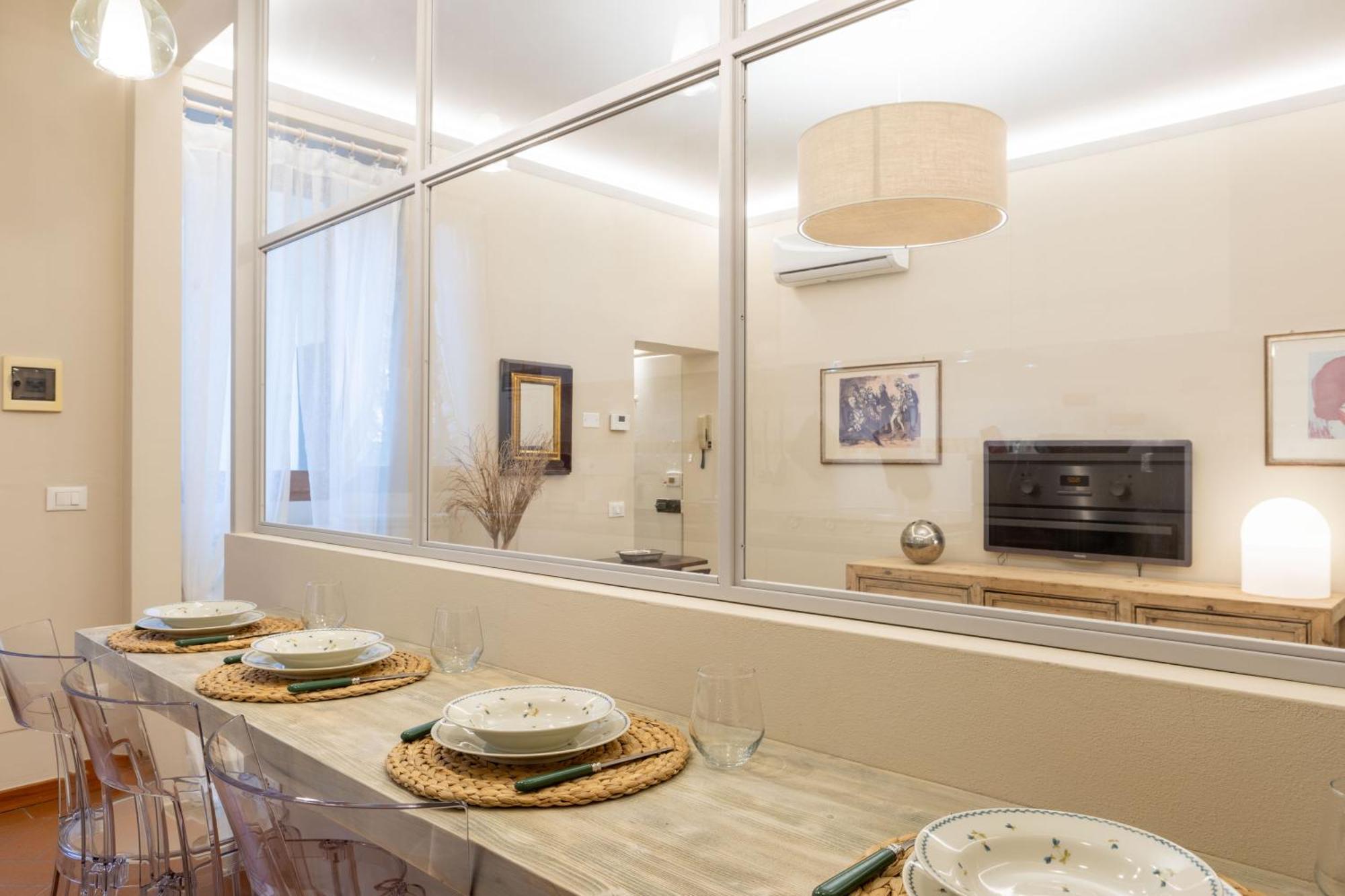 Sant'ambrogio Elegant Appartement