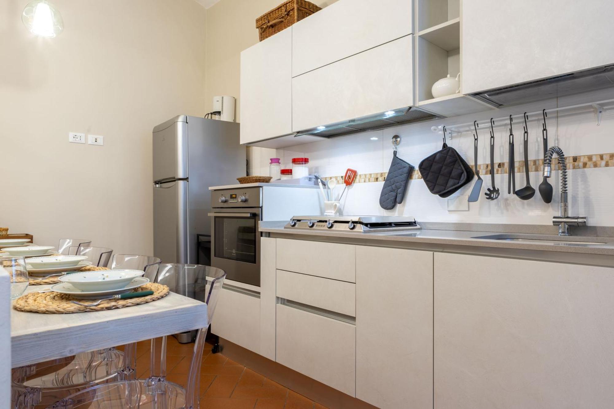 Sant'ambrogio Elegant Appartement *