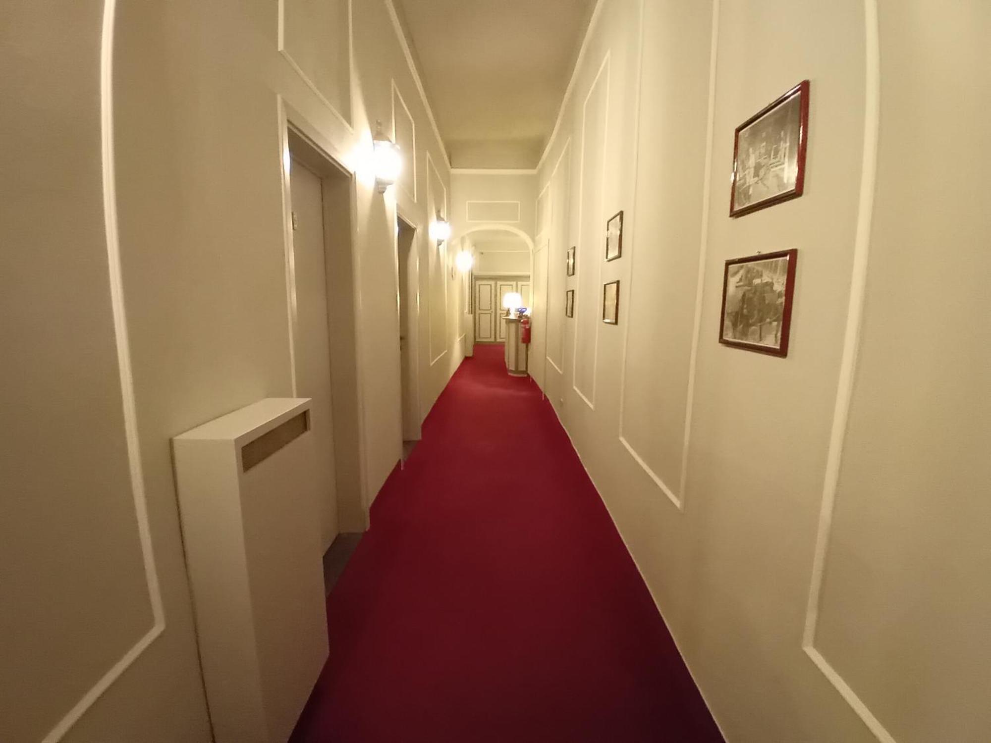 Tourist House Hotel