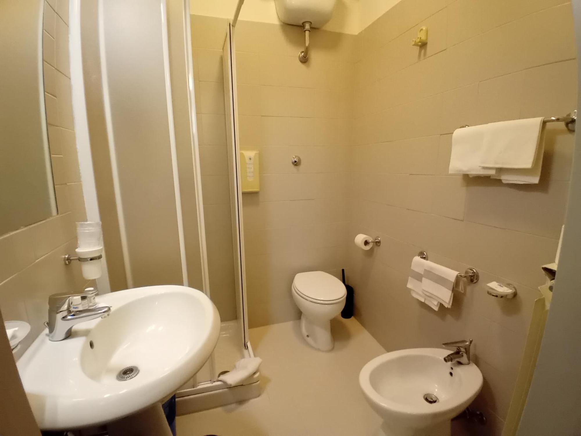 Tourist House Hotel