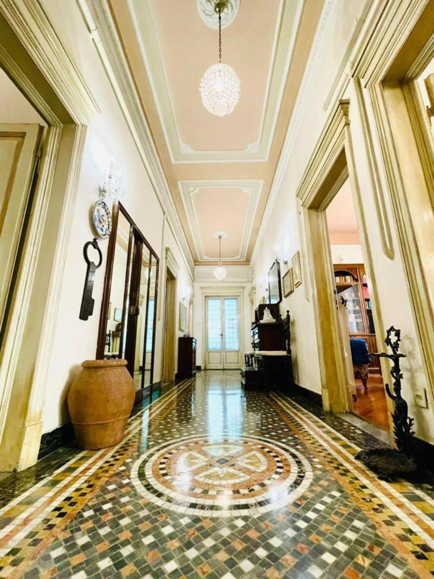 Antiques Lover's Flat, Apartment Florence
