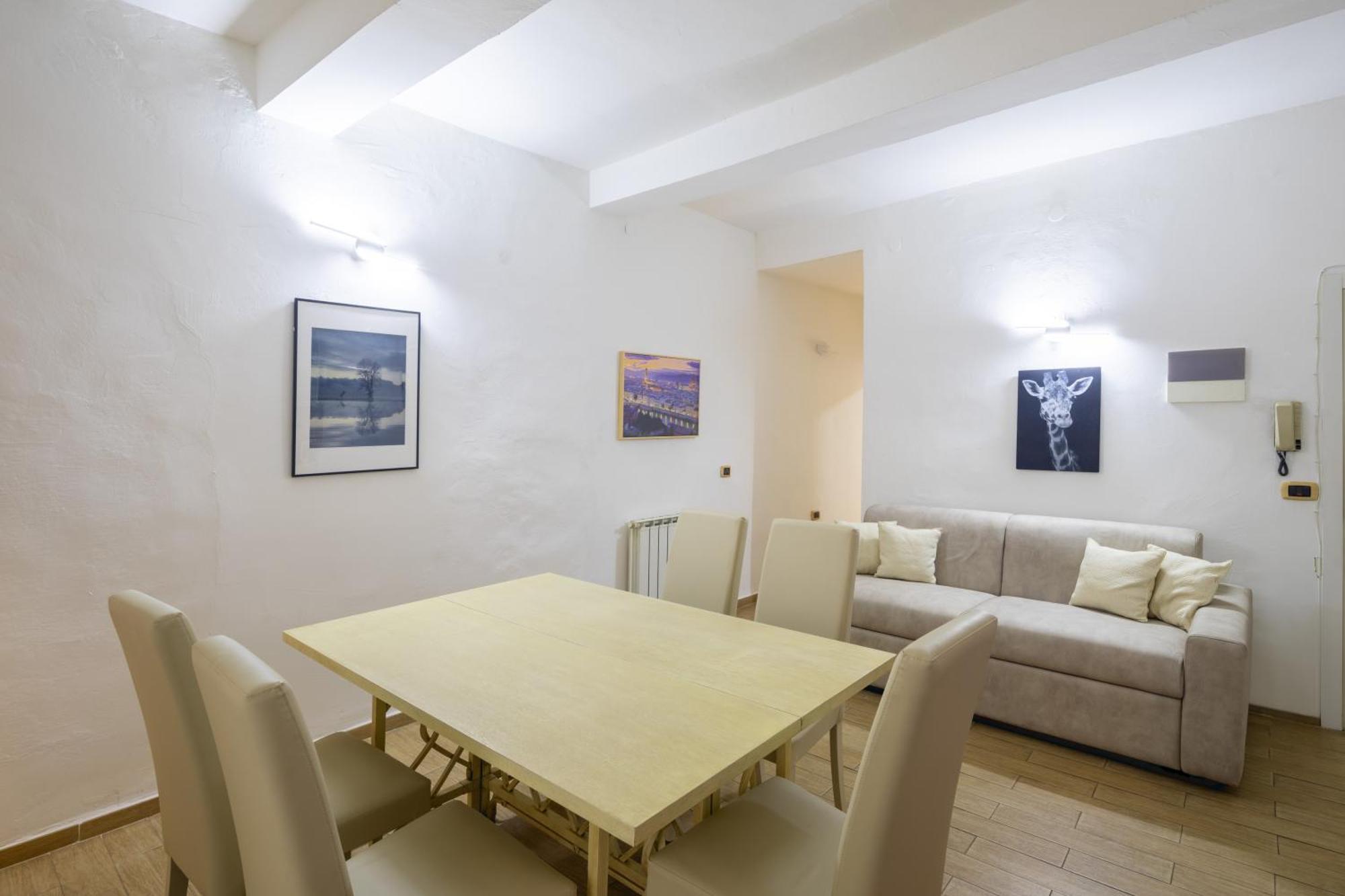Borgognissanti Appartement *