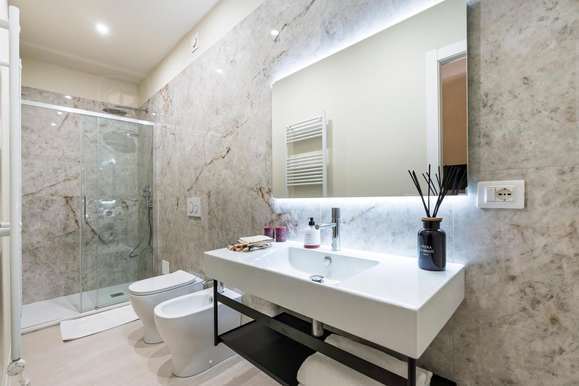 Historic Borgo Ognissanti, 8 Apartamento Florença