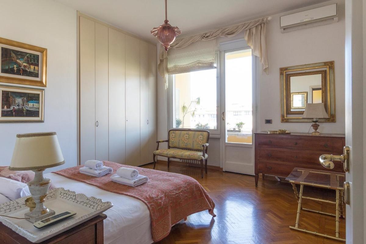 Appartement Wonderful Terrace Over Ponte Vecchio With Elevator Florence