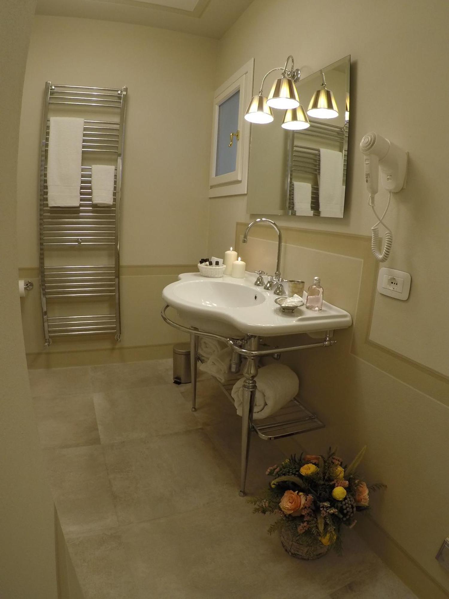 Bed & Breakfast Palazzo Della Stufa Residenza D'epoca Florence