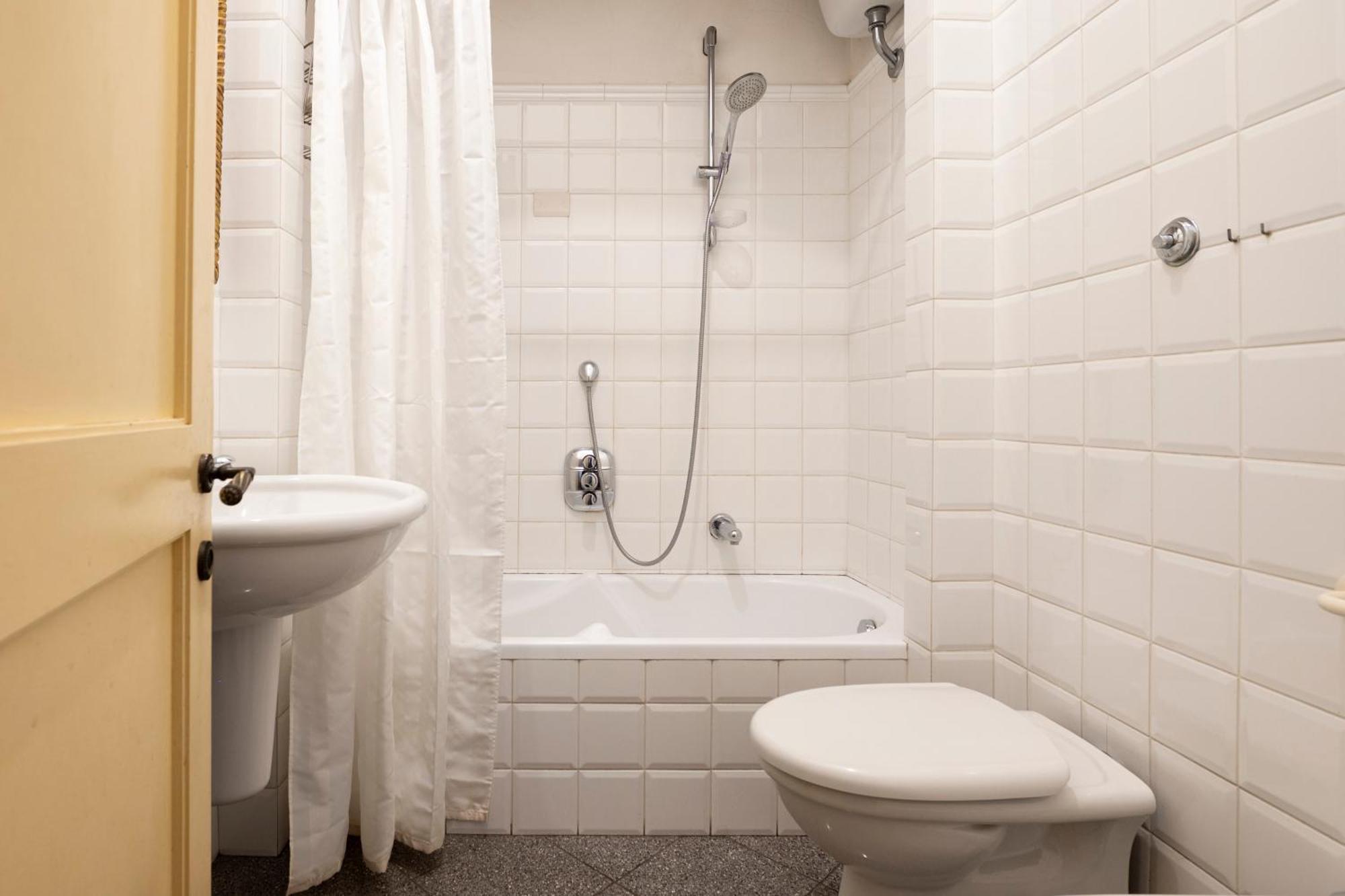Caravaggio Con Bagno Privato Nell'oltrarno Maison d'hôtes *