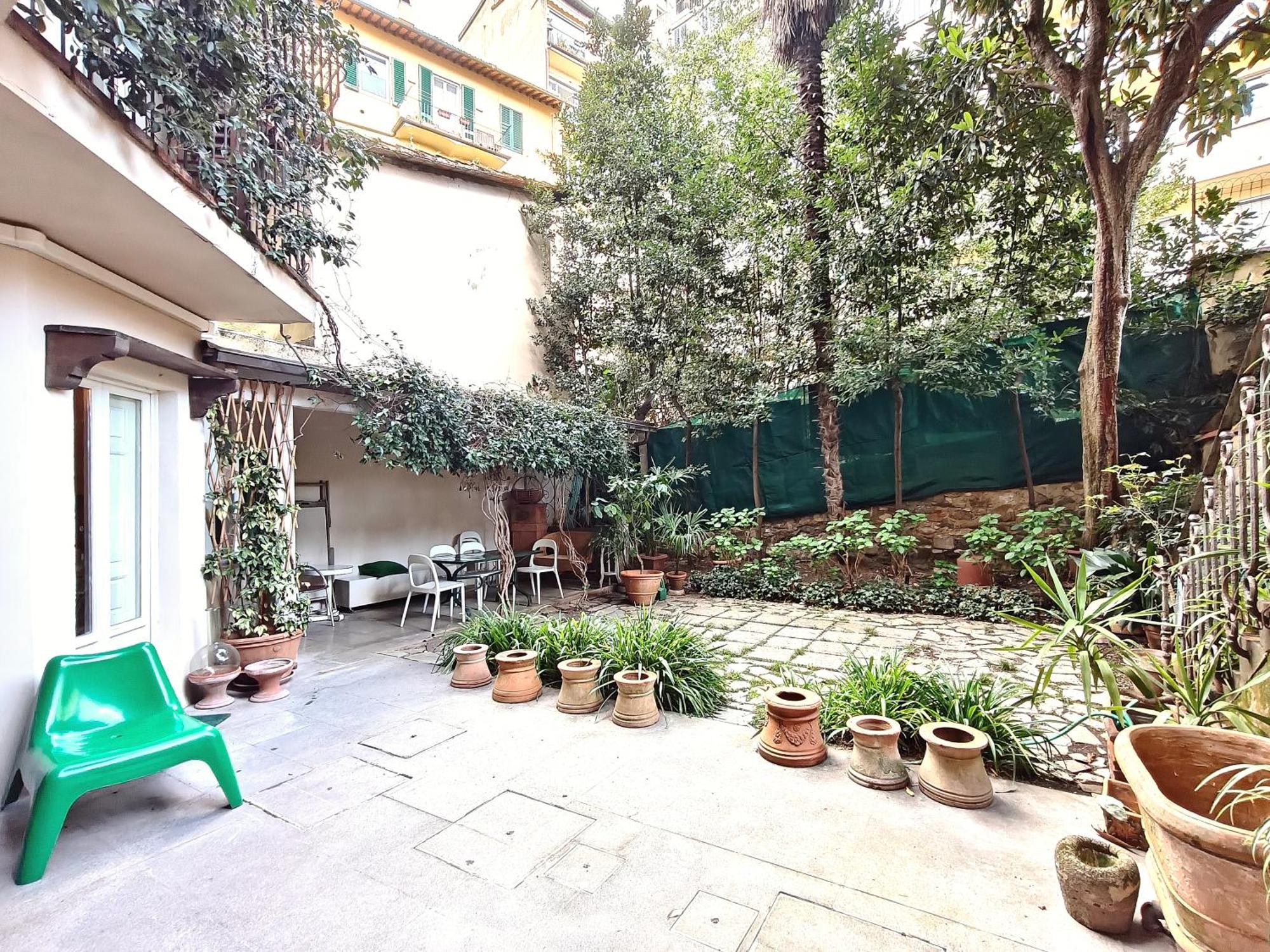 Appartement Mazzini Charming Getaway With Courtyard *