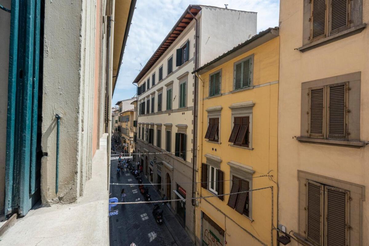 Appartement 750 Eur - Unique Design 4 Bed Apartment