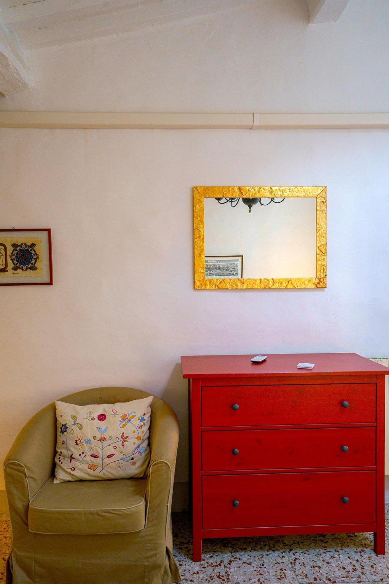 Lovely & Charming 1br- 7 Min Walk By The Duomo Apartment Florenz