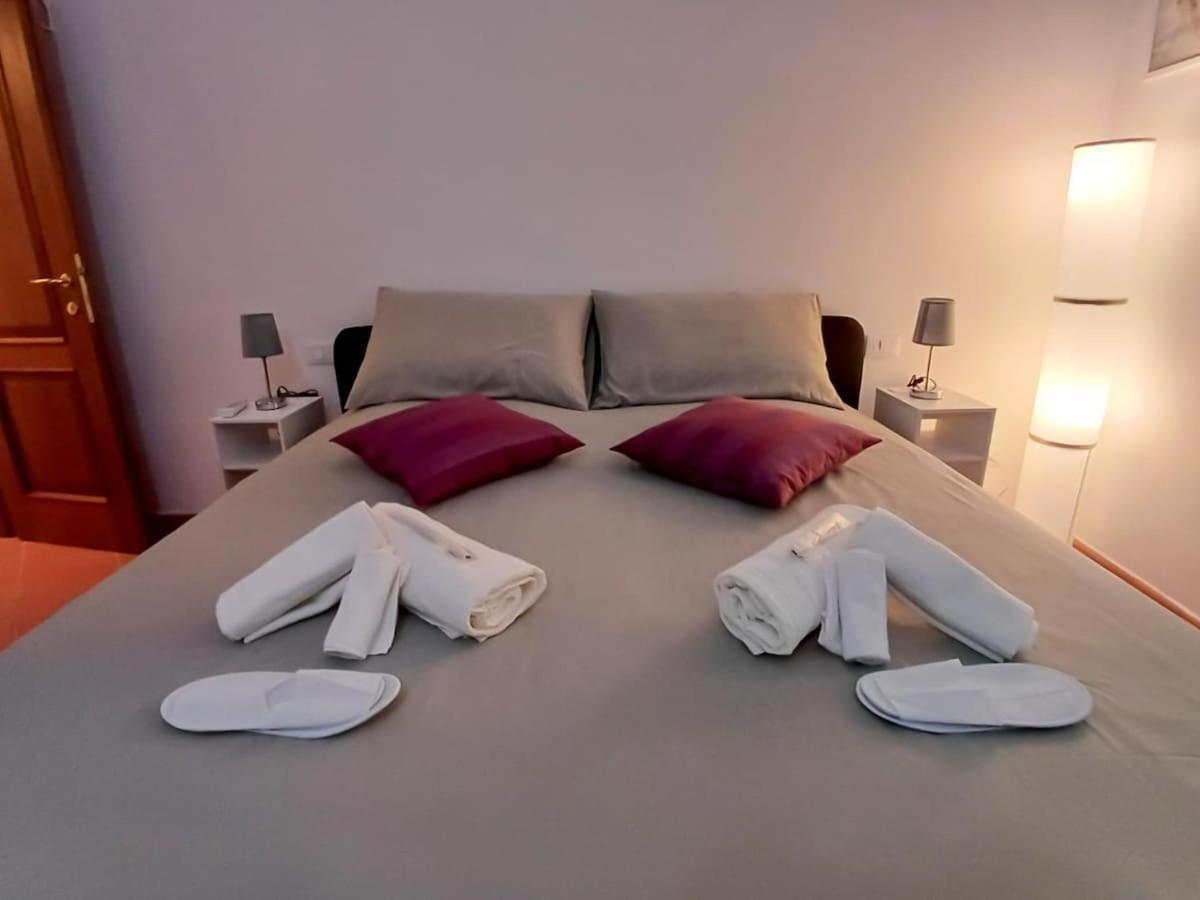 Comodo Con 2 Giardini E Vasca Idromassaggio Appartement *