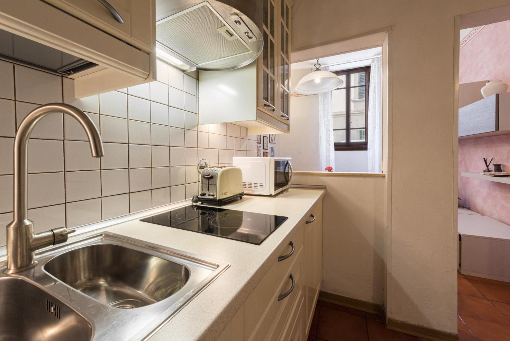 Apartment Grazioso In Oltrarno A Florence