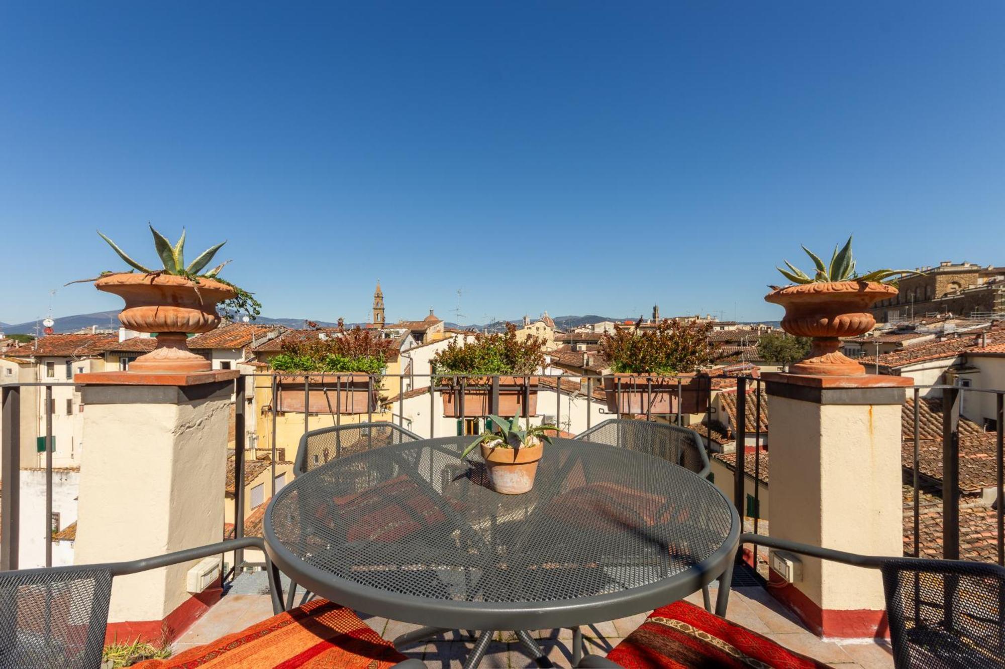 Borgo Tegolaio Terrace Apartment