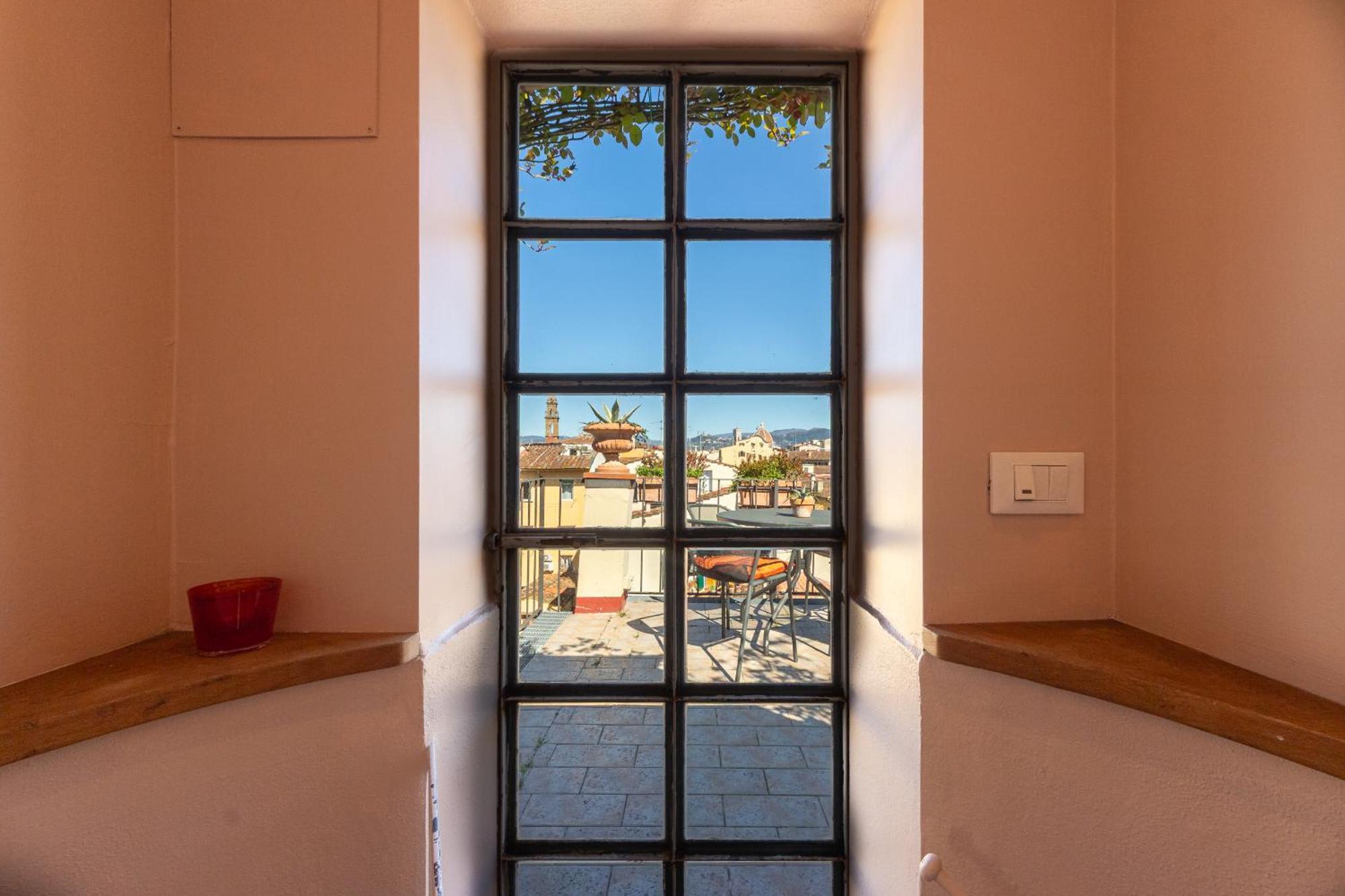 Borgo Tegolaio Terrace Apartment *