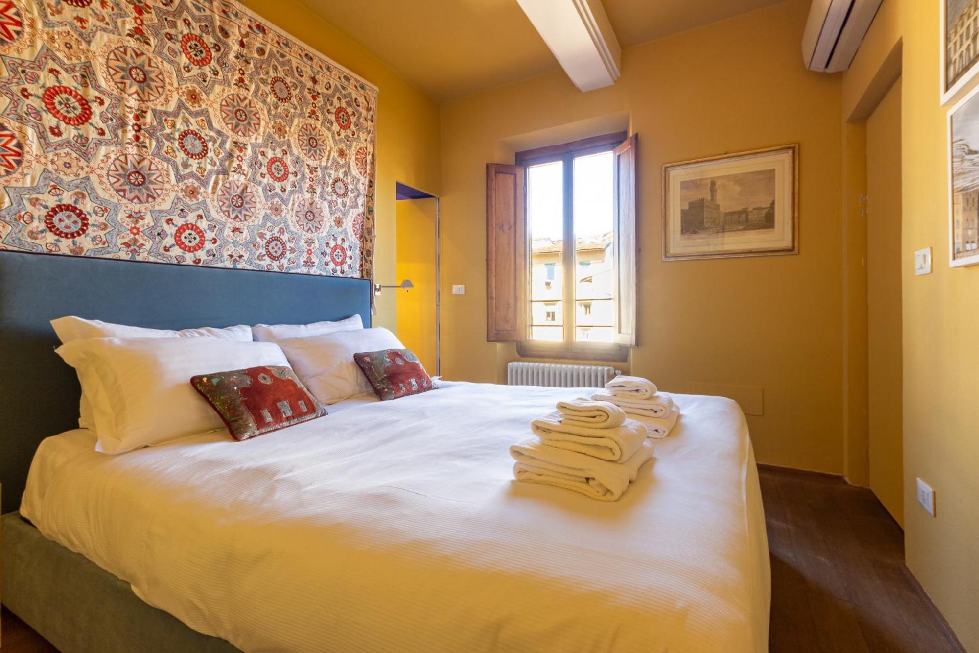 Borgo Tegolaio Terrace Apartment Florence