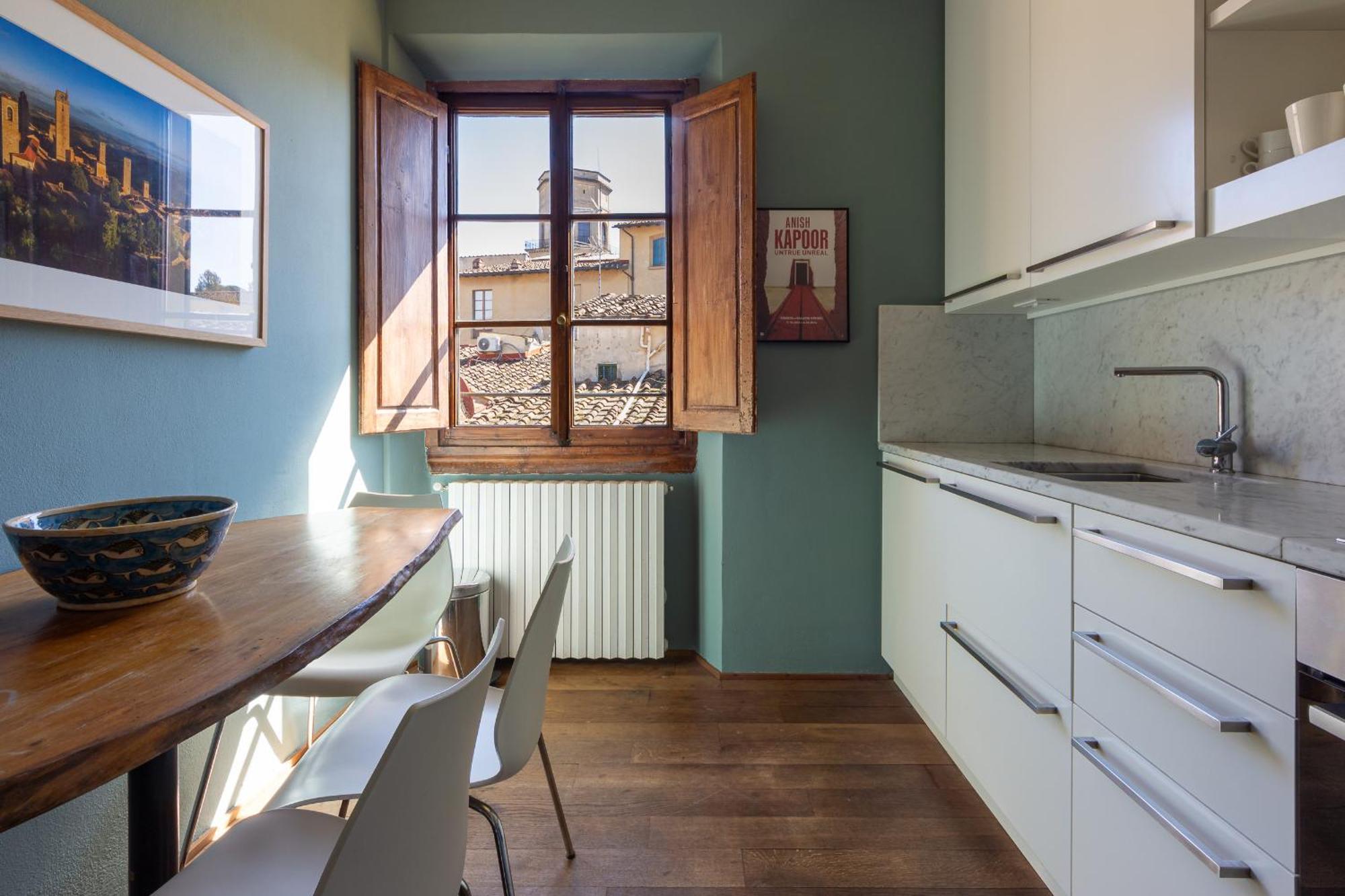 Borgo Tegolaio Terrace Apartment *