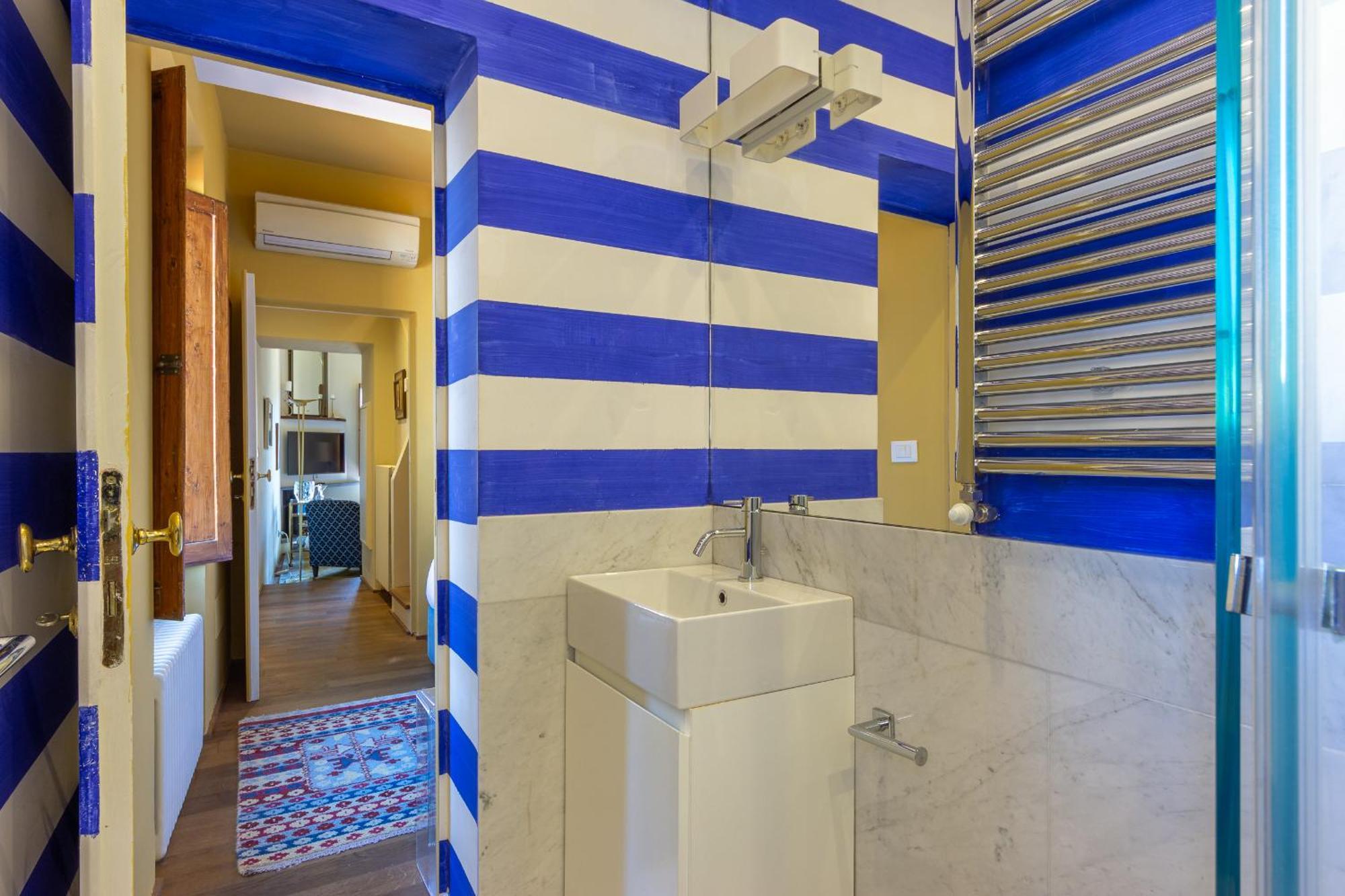 Borgo Tegolaio Terrace Apartment