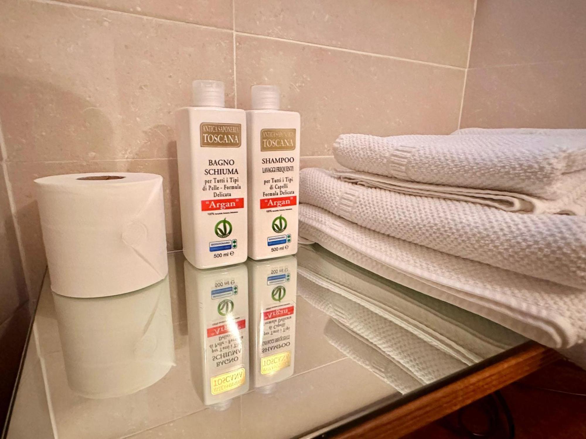 Cozy With Ensuite & Outdoor Space Guest house Florence