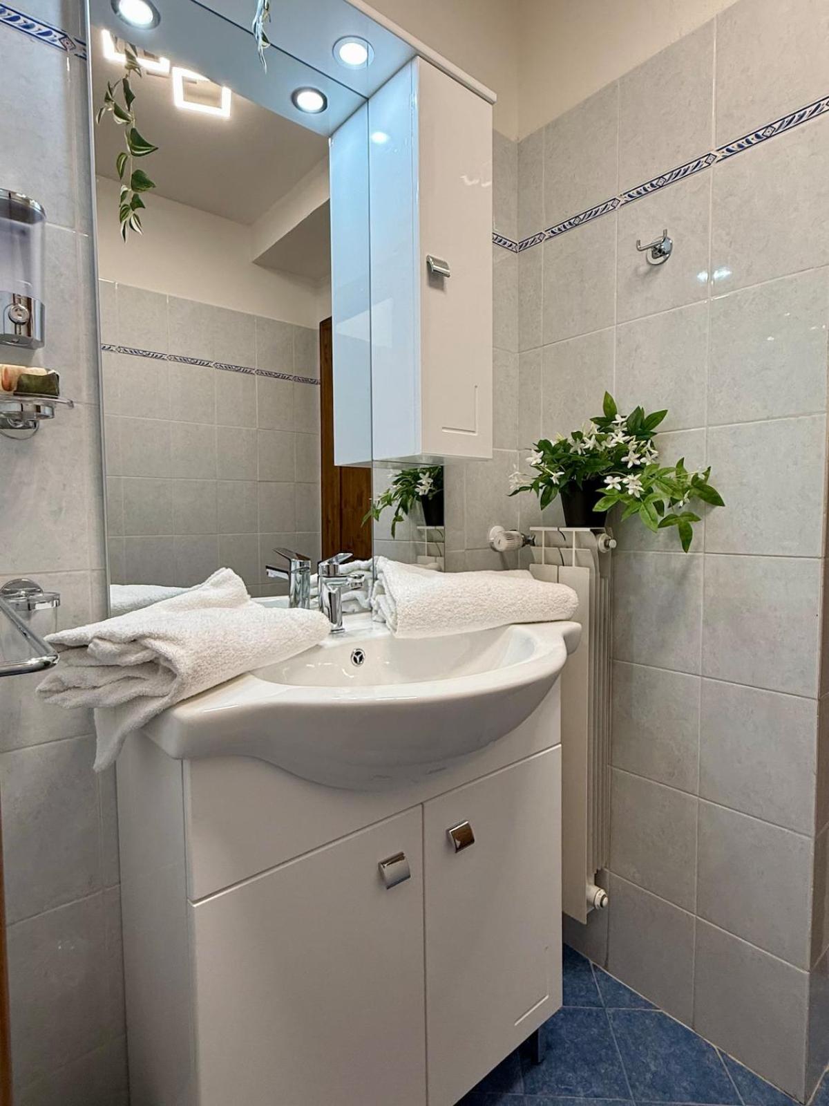 Appartement Casa Ugo Topazio 101 In The Historic Center