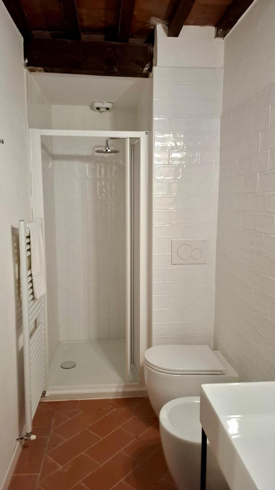 Aurora's, Renaissance Suite, Historic Apartment, Pivot Location, Few Walks From All, Ac Bedroom Apartment *