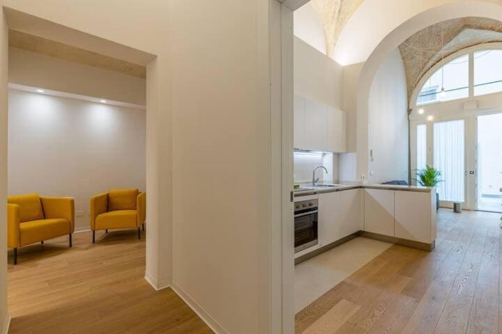 Colonna Frescobaldi 1ab Florence