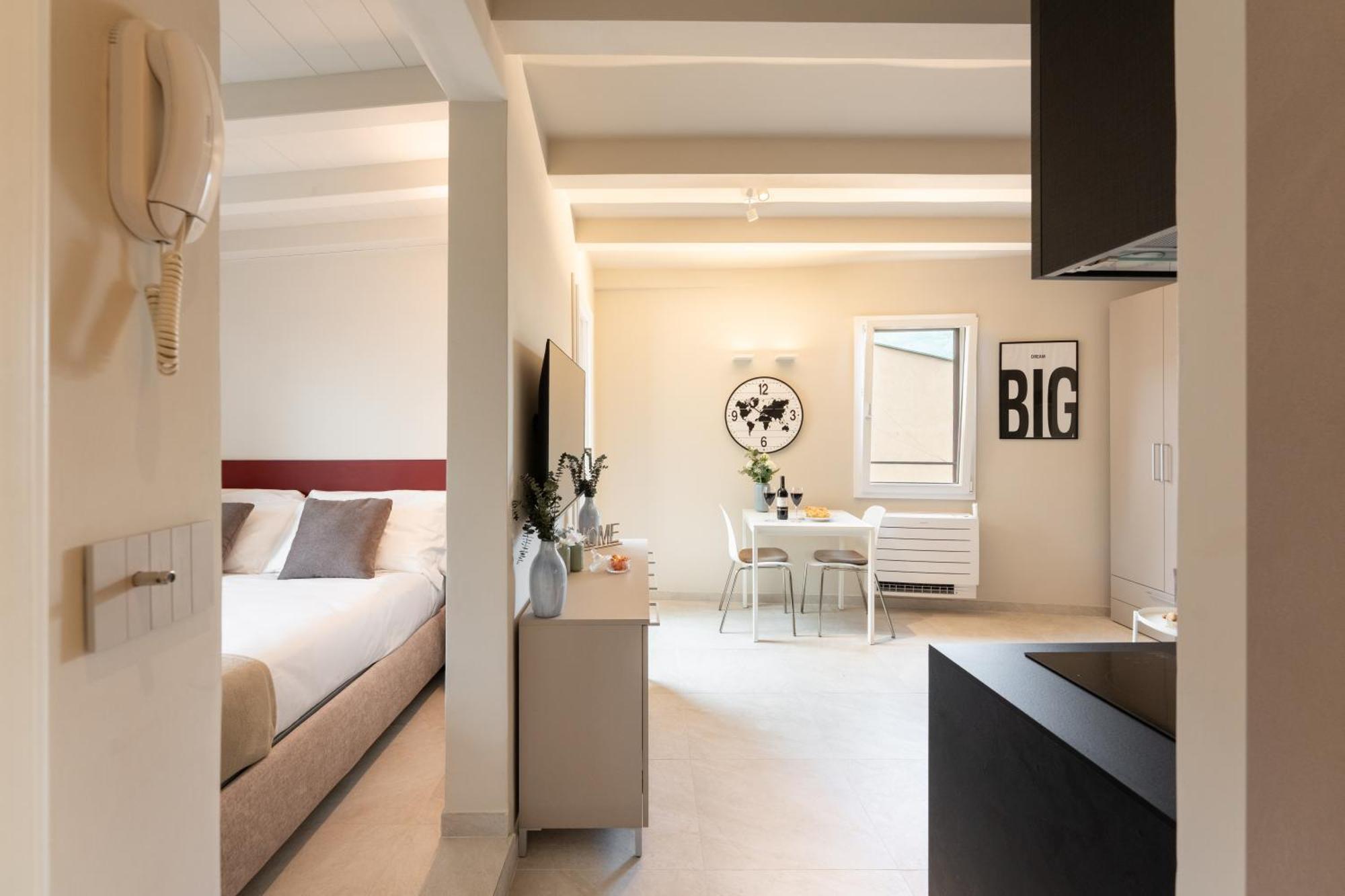 Appartement Via Avelli, 4 - Charming - Attico Al 5to Piano Senza Ascensore Vicino Stazione Con Terrazza Con Vista Santa Maria Novella Florence