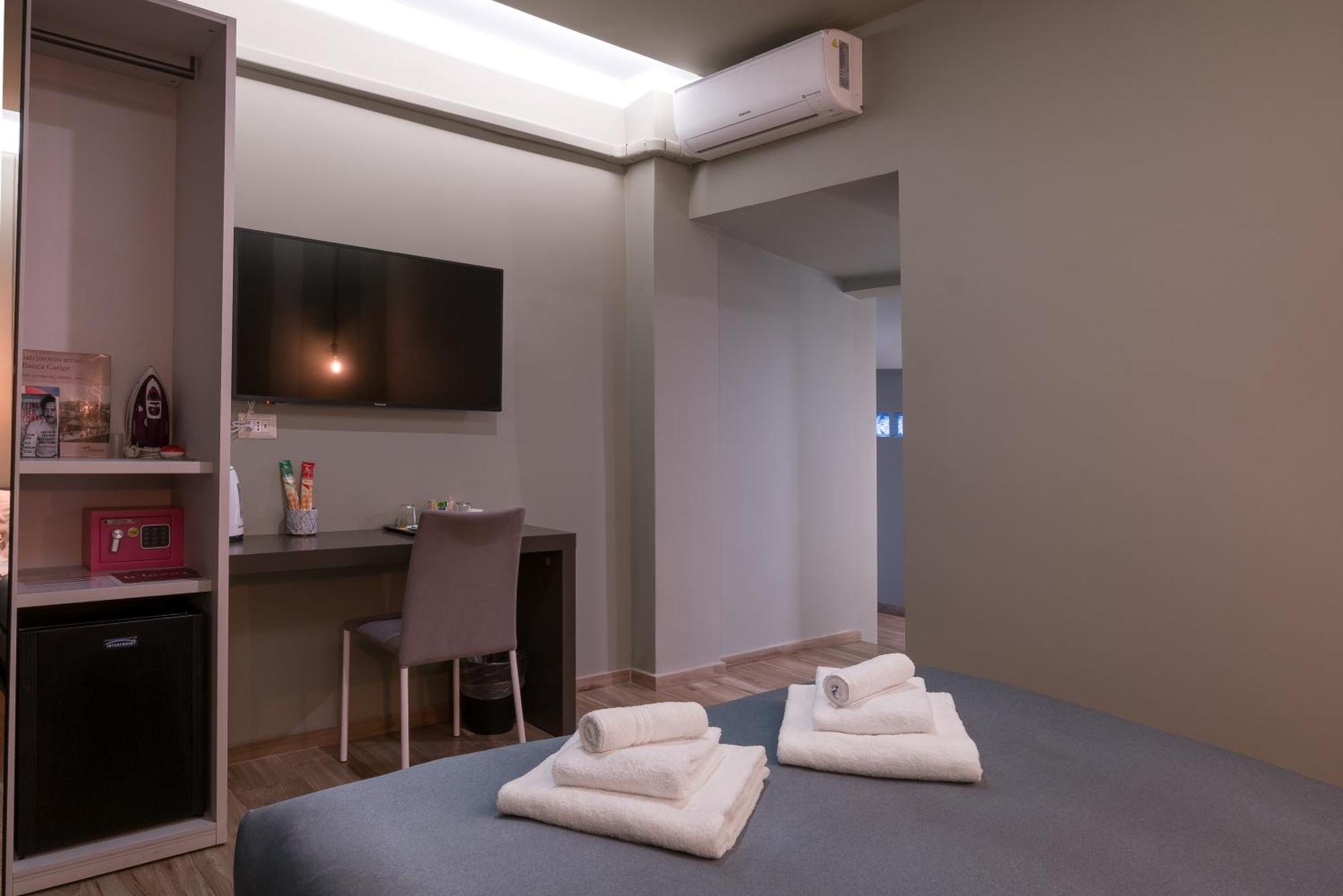 Gogo` Petit Hotel 3*