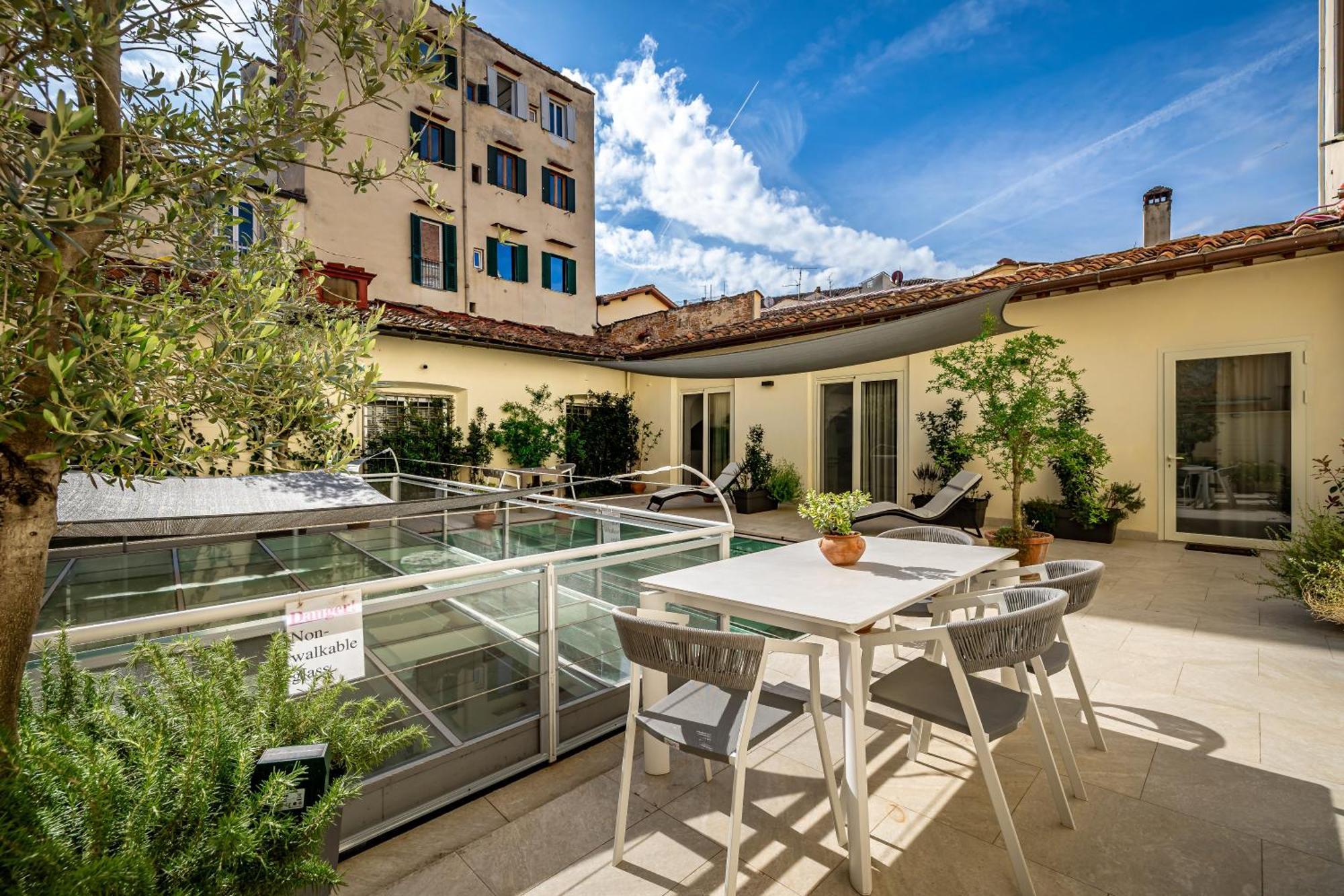 Aparthotel Dimora Collection - Le Corti - Boutique Luxury In A Restored 13th Century Convent, With Sauna And Gym (adults Only) Firenze
