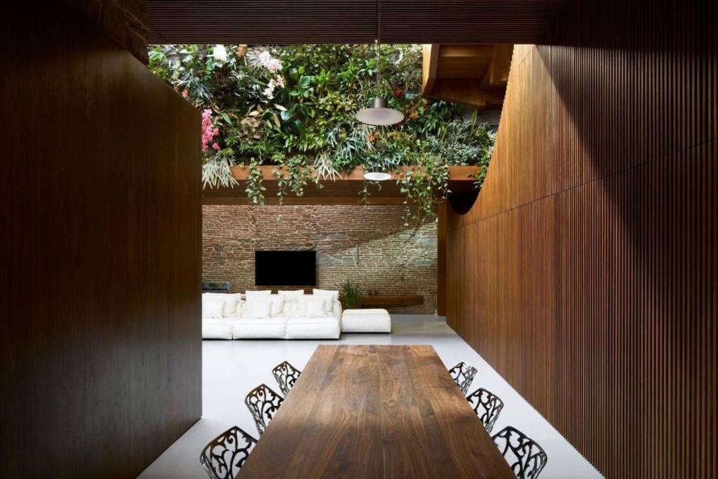 750 Eur - Unique Design 4 Bed Apartment Florence