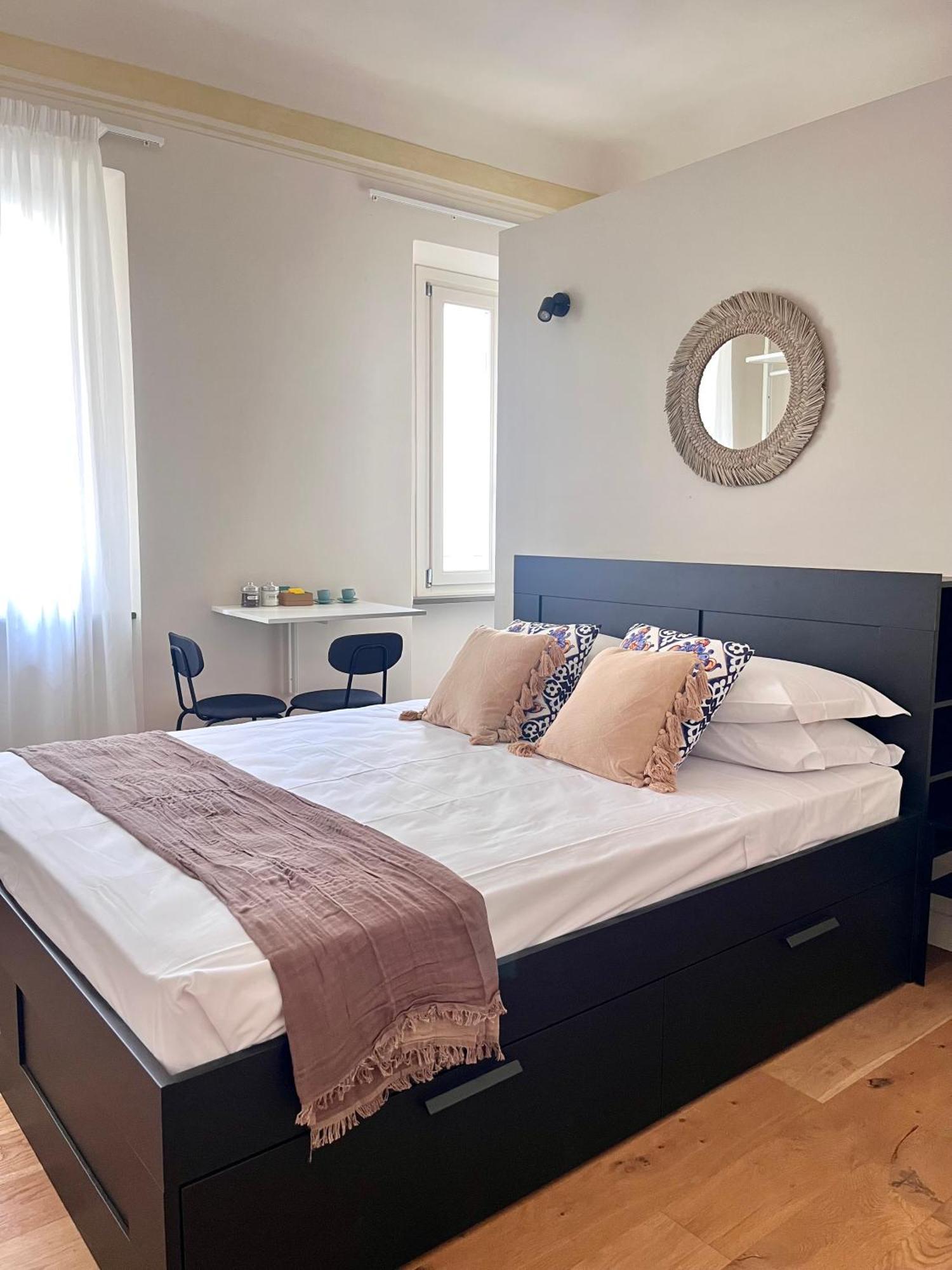 Stop&sleep Con Bagno Privato E Cucinotto A 5 Min Dagli Uffizi Apartamento