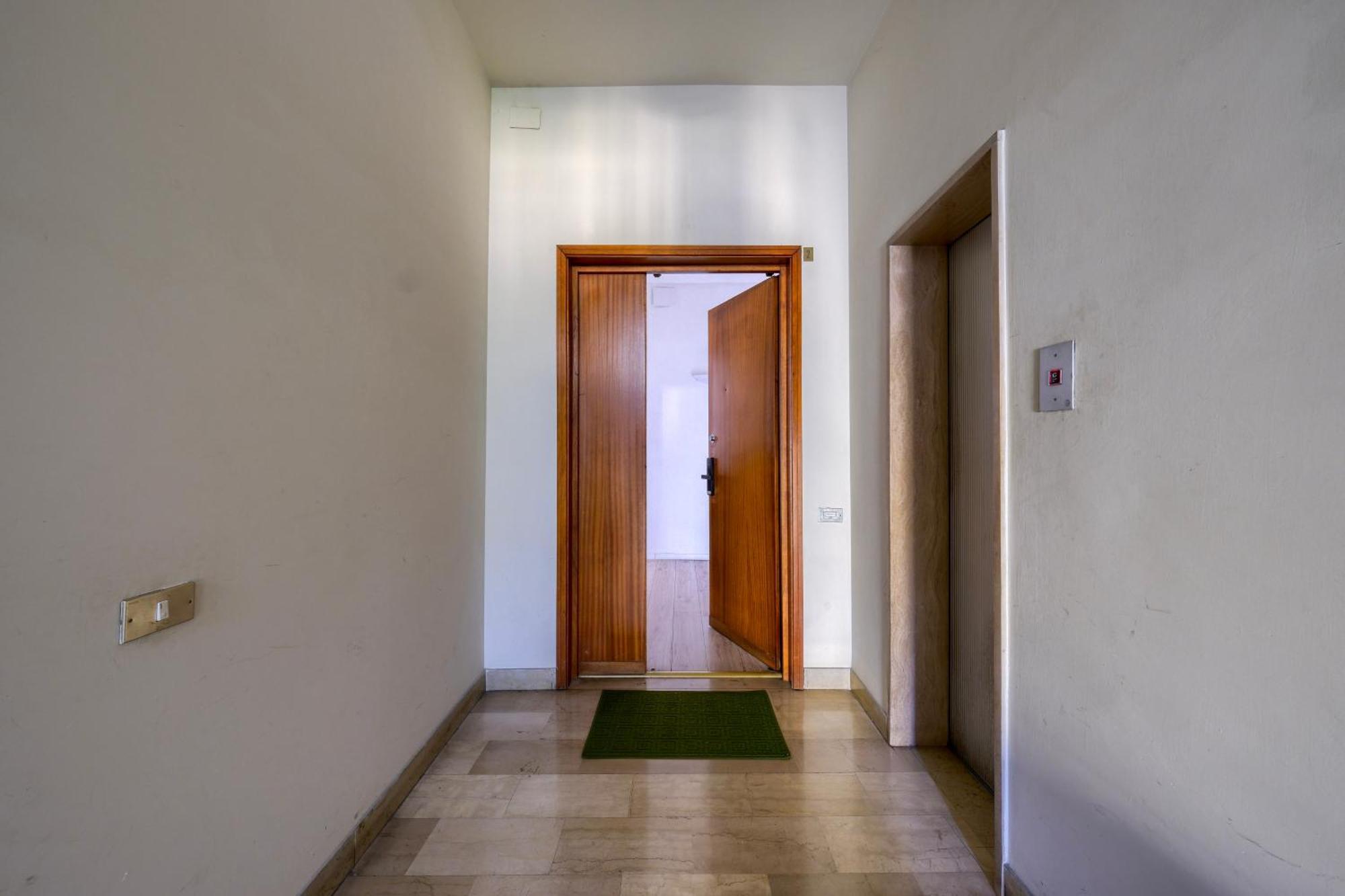 Apartment Show Me 2 Bedroom Duomo & Airport Tram Florence