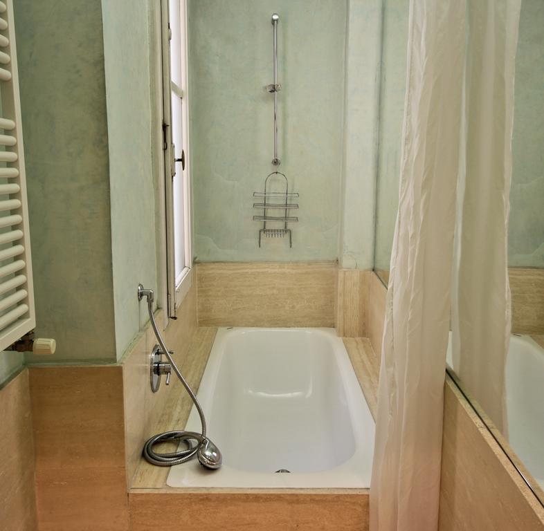 Ponte Vecchio Unique Apartment Florence