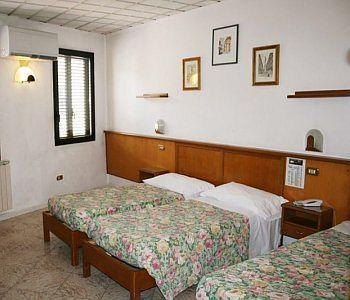 Hotel Lorena 2*