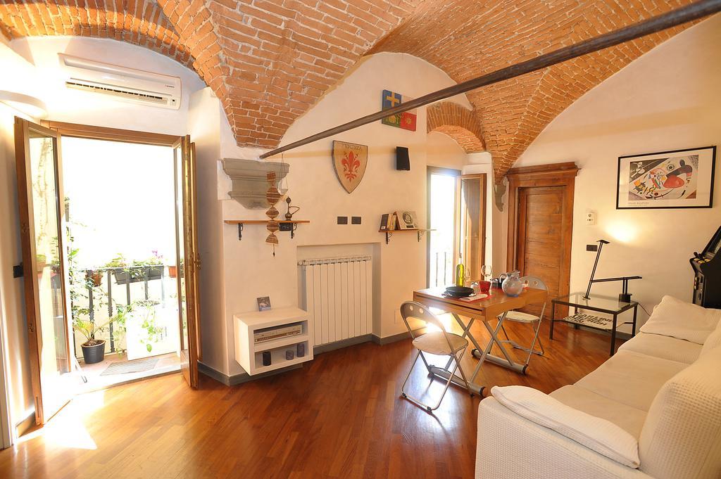 Merville House Apartment