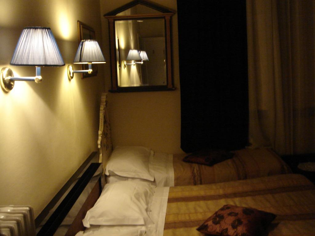 Casa Maya Souvenir Hotel Florence
