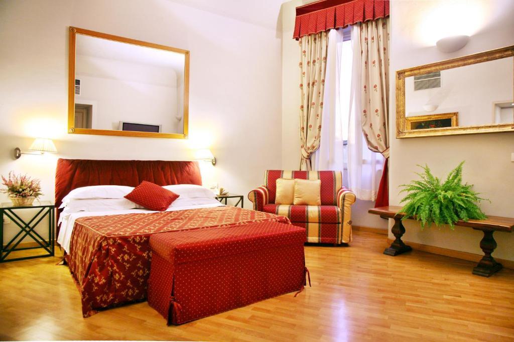Tornabuoni La Petite Aparthotel Florence